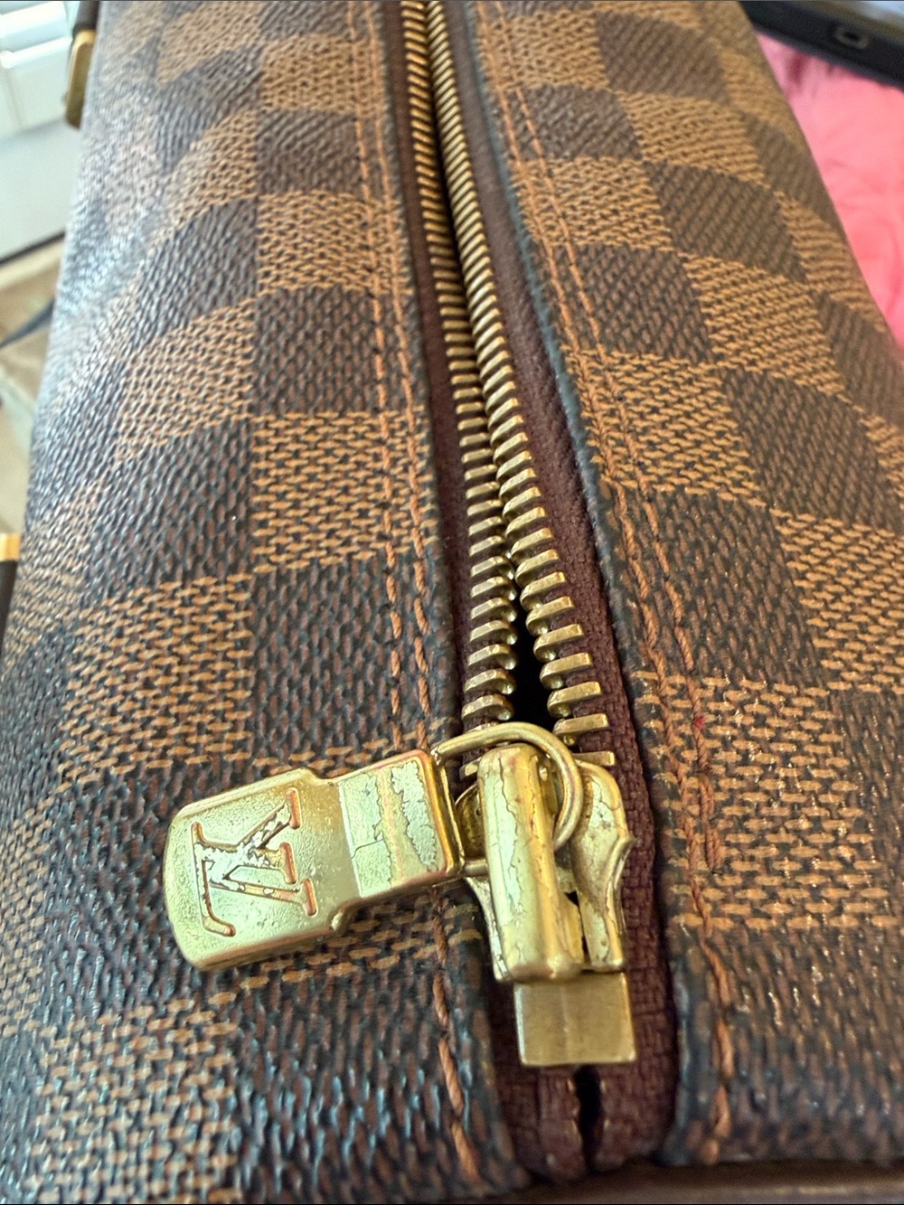 Louis Vuitton Authentic Papillon handbag in Damier Ebene Checkerboard Canvas 26 - Picture 4 of 17